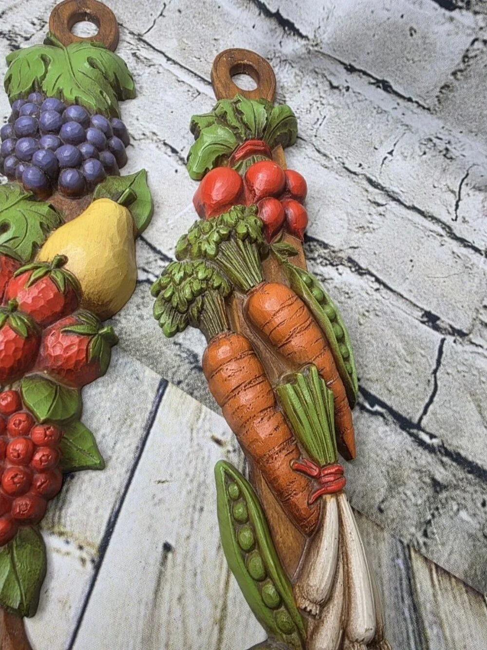 Syroco INC 1976 Fork Spoon Wall Art Fruits and Vegetables Vintage Kitchen 17.5